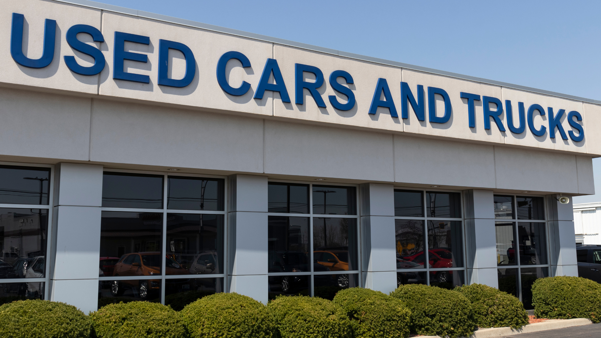 Used car and truck dealership